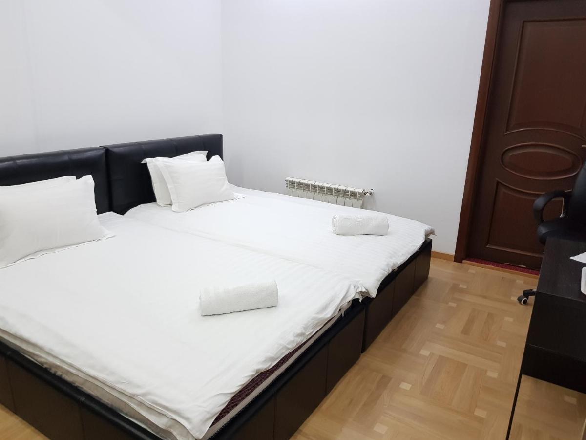 Apartament Langa Monza Apartment บูคาเรสต์ ภายนอก รูปภาพ