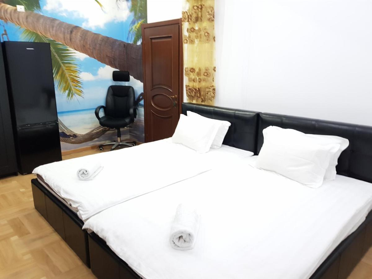 Apartament Langa Monza Apartment บูคาเรสต์ ภายนอก รูปภาพ